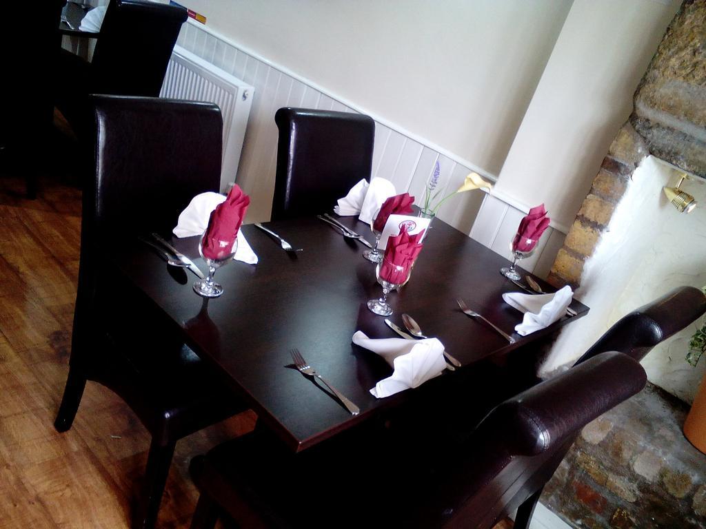 Zara Continental Hotel Langholm Esterno foto